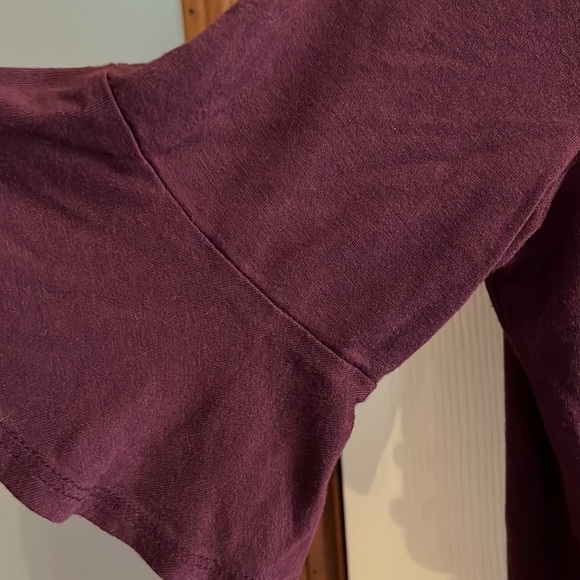 Aeropostale-large-plum cinch front, cropped blouse. V-neck top. Drawstring. - Picture 5 of 8